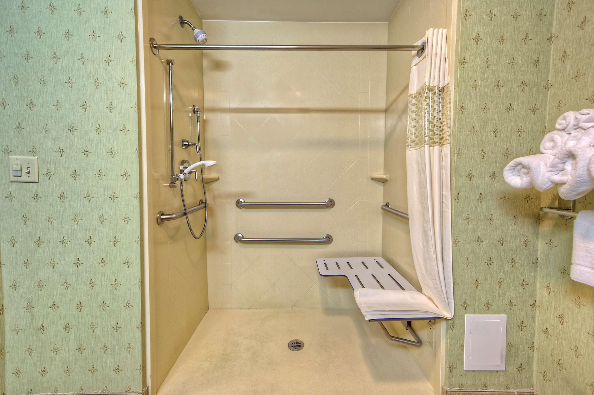 Hampton Inn Crossville Esterno foto