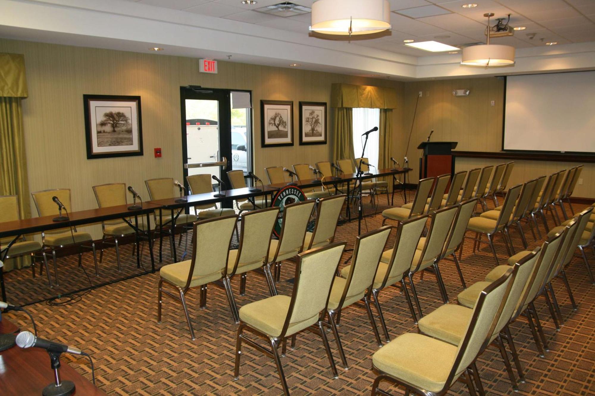 Hampton Inn Crossville Esterno foto