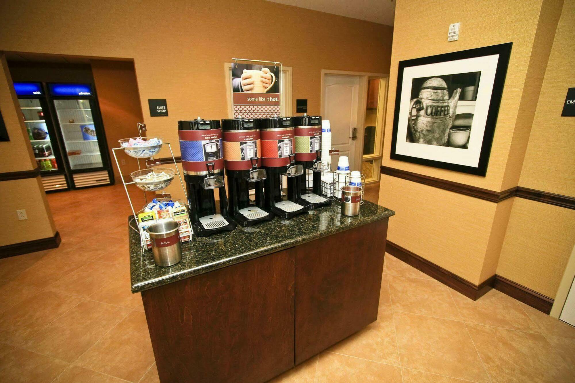 Hampton Inn Crossville Ristorante foto