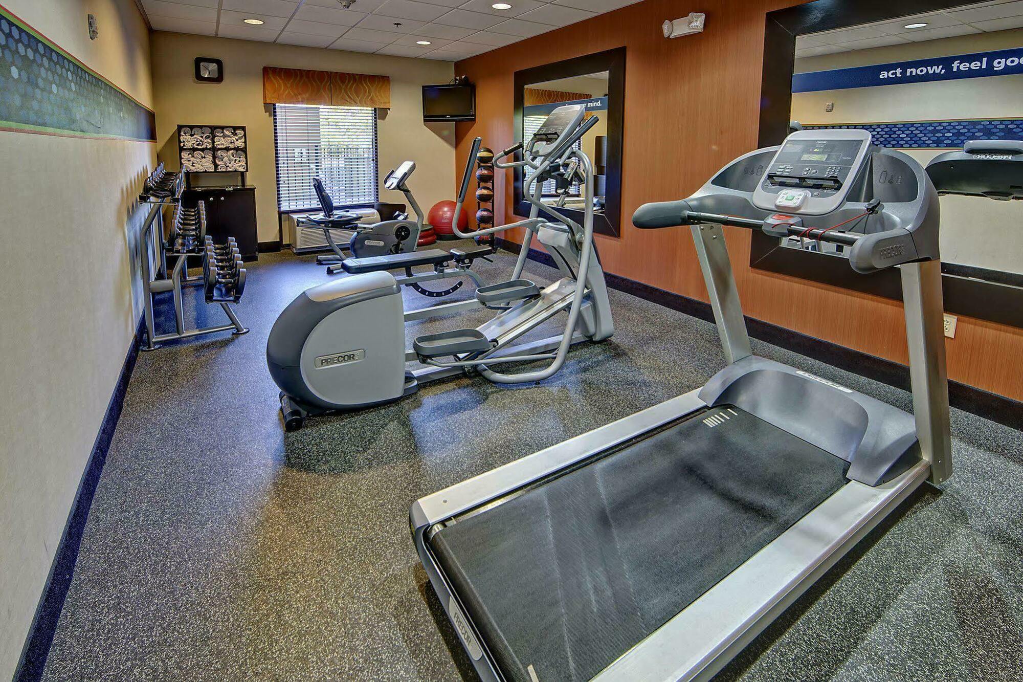 Hampton Inn Crossville Esterno foto